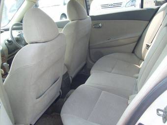 2003 Nissan Primera Photos