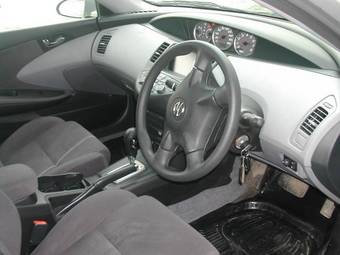 2003 Nissan Primera Pictures