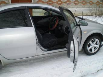 2003 Nissan Primera Pictures