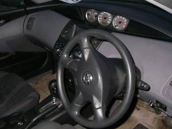 2003 Nissan Primera Pictures