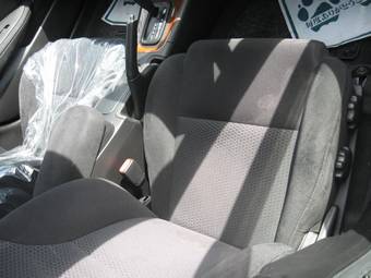2003 Nissan Primera Photos