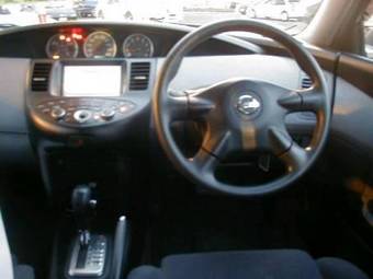 2003 Nissan Primera Pictures