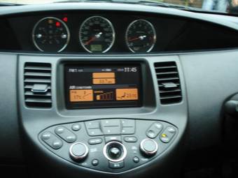 2003 Nissan Primera Photos