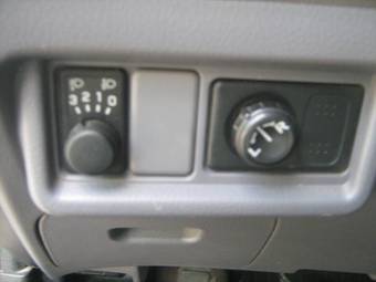 2003 Nissan Primera Pictures