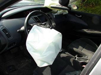 2003 Nissan Primera Pictures