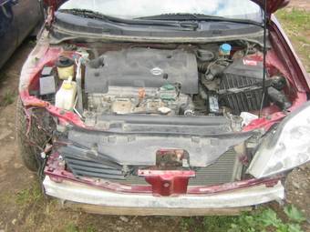 2003 Nissan Primera Photos