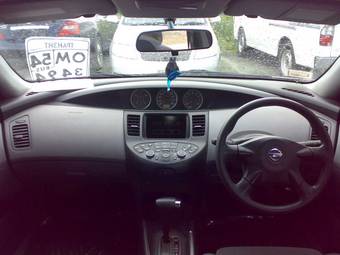 2003 Nissan Primera Photos