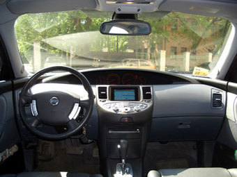 2004 Nissan Primera Pictures