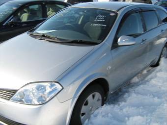 2004 Nissan Primera Images