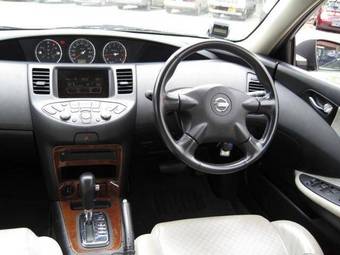 2004 Nissan Primera Photos
