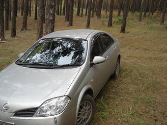 2004 Nissan Primera Images