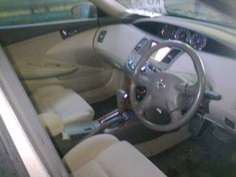 2004 Nissan Primera Photos