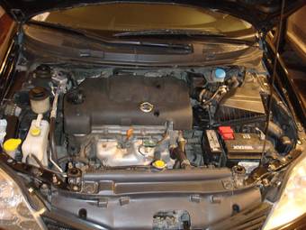 2004 Nissan Primera Pics
