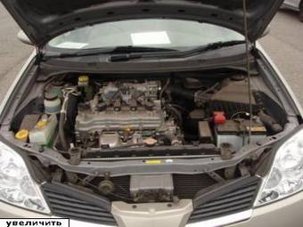 2004 Nissan Primera Pictures
