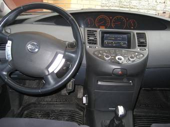 2004 Nissan Primera Photos