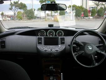2004 Nissan Primera Photos
