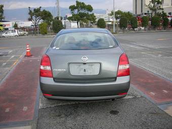 2004 Nissan Primera Images