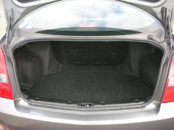 2004 Nissan Primera Pics