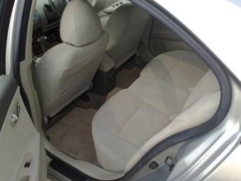 2004 Nissan Primera Photos