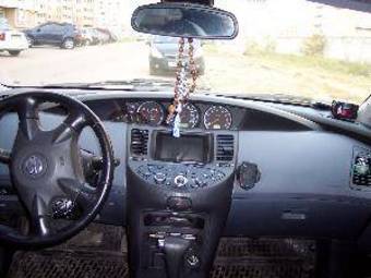 2004 Nissan Primera Photos