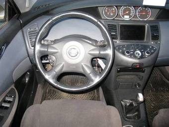 2004 Nissan Primera Pictures