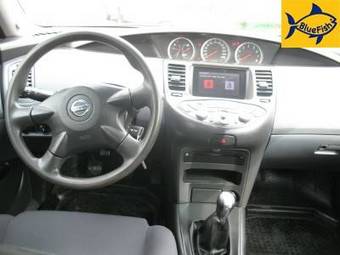2004 Nissan Primera Photos