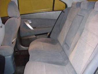 2004 Nissan Primera Photos