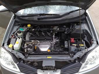 2004 Nissan Primera Photos