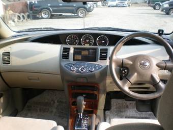 2004 Nissan Primera Pictures