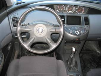 2004 Nissan Primera Pictures