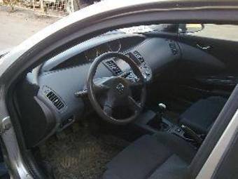 2004 Nissan Primera Pictures