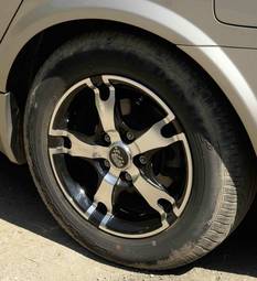 2004 Nissan Primera Pictures