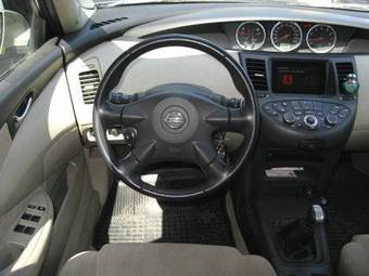 2004 Nissan Primera Photos