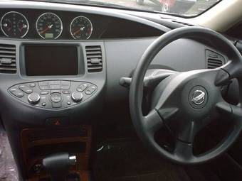 2004 Nissan Primera Photos