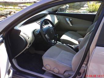 2004 Nissan Primera Pictures