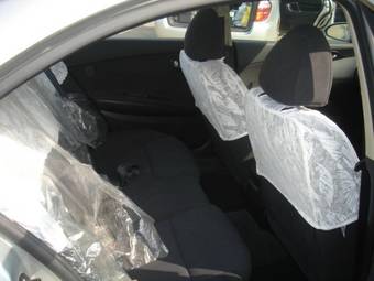 2004 Nissan Primera Pictures