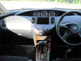 2004 Nissan Primera Pictures
