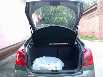 2004 Nissan Primera Pictures