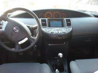 2004 Nissan Primera Photos