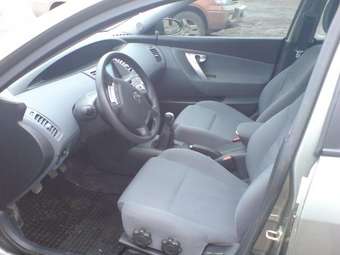 2005 Nissan Primera Pics