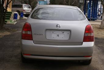 2005 Nissan Primera Pictures