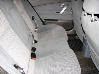 2005 Nissan Primera Images