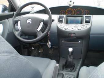 2005 Nissan Primera Images