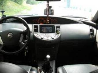 2005 Nissan Primera Photos