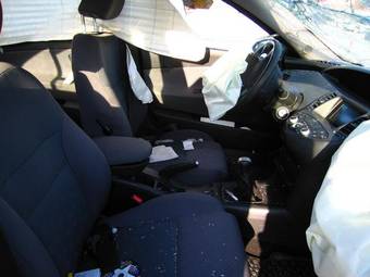 2005 Nissan Primera Pictures
