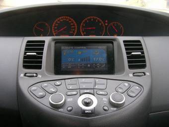 2005 Nissan Primera Photos