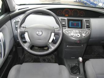 2005 Nissan Primera Photos