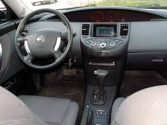 2005 Nissan Primera Pics