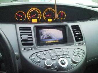 2005 Nissan Primera Pictures