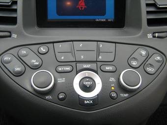 2005 Nissan Primera Images